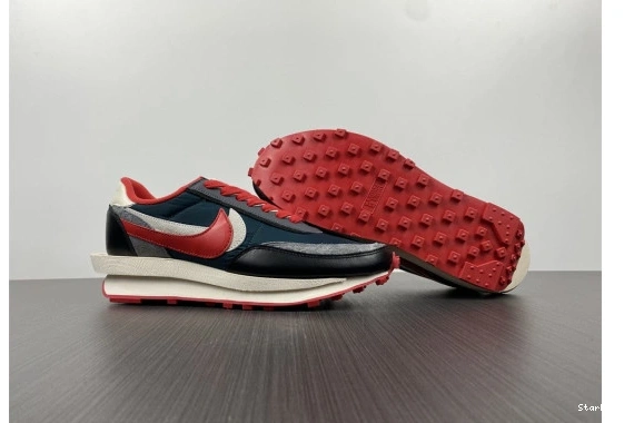 LD sacai Nike DJ4877-300 Undercover Red University Waffle 0312